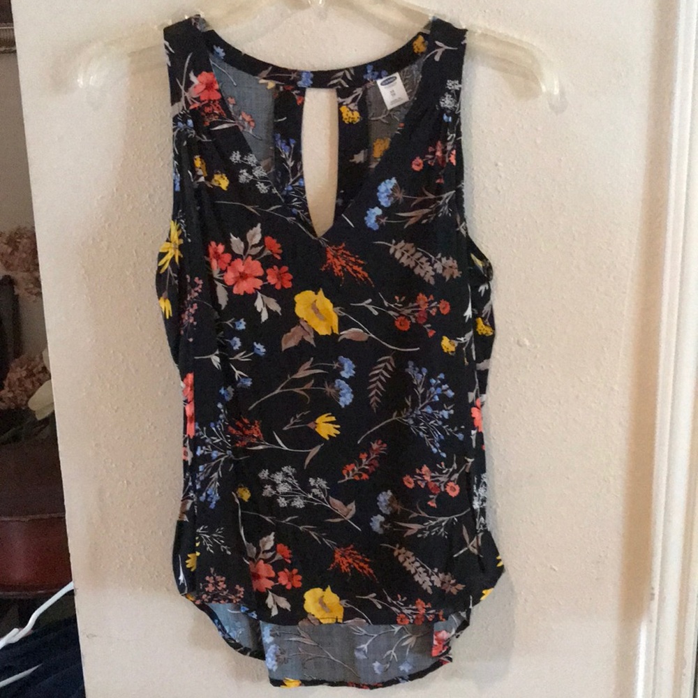 Black Floral Old Navy Top